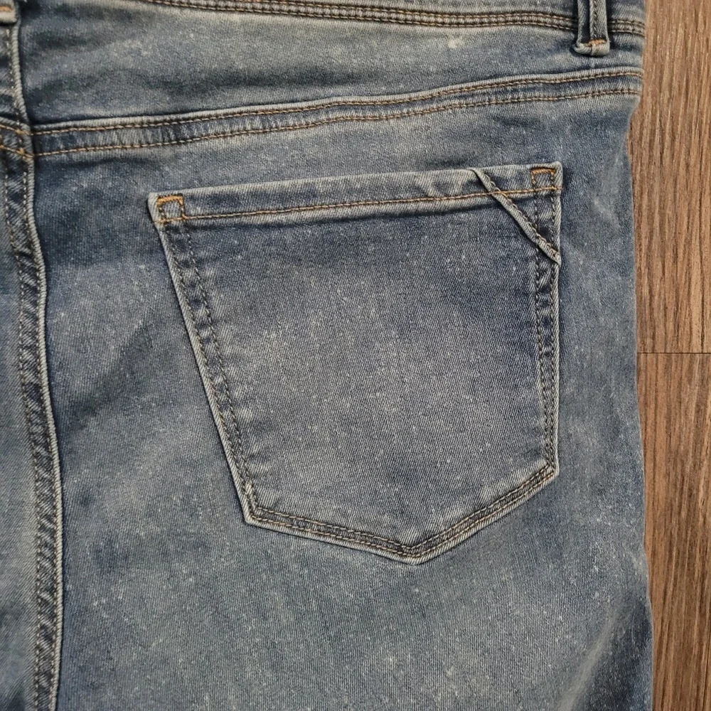 APT 9 Tummy Control Skinny Jeans Size 12 x 27 Speckled Medium Wash Stretch